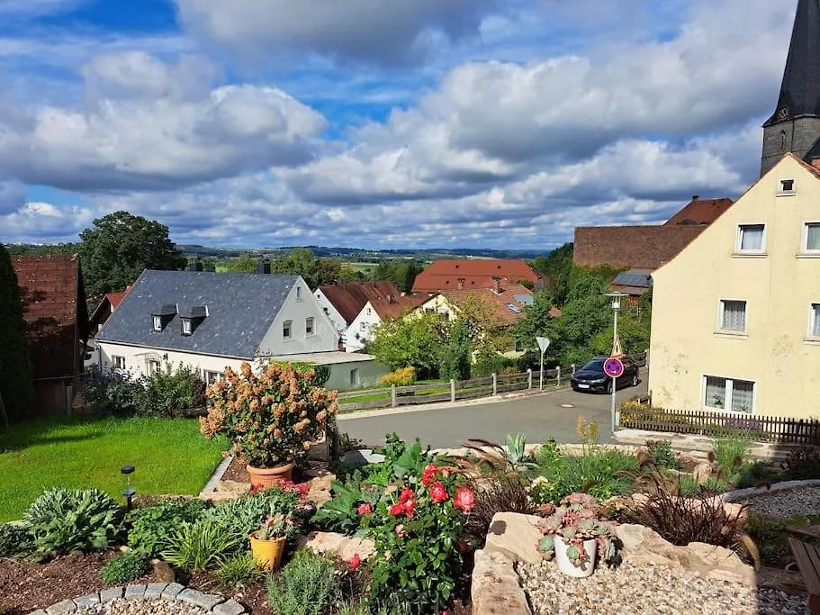 Juliane'S Panorama-Domizil In Nemmersdorf Goldkronach